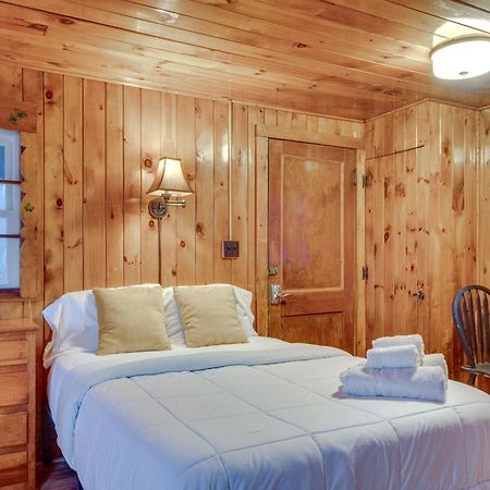 Cozy Laconia Studio With Pool Access - 2 Mi To Lake! Lägenhet Exteriör bild