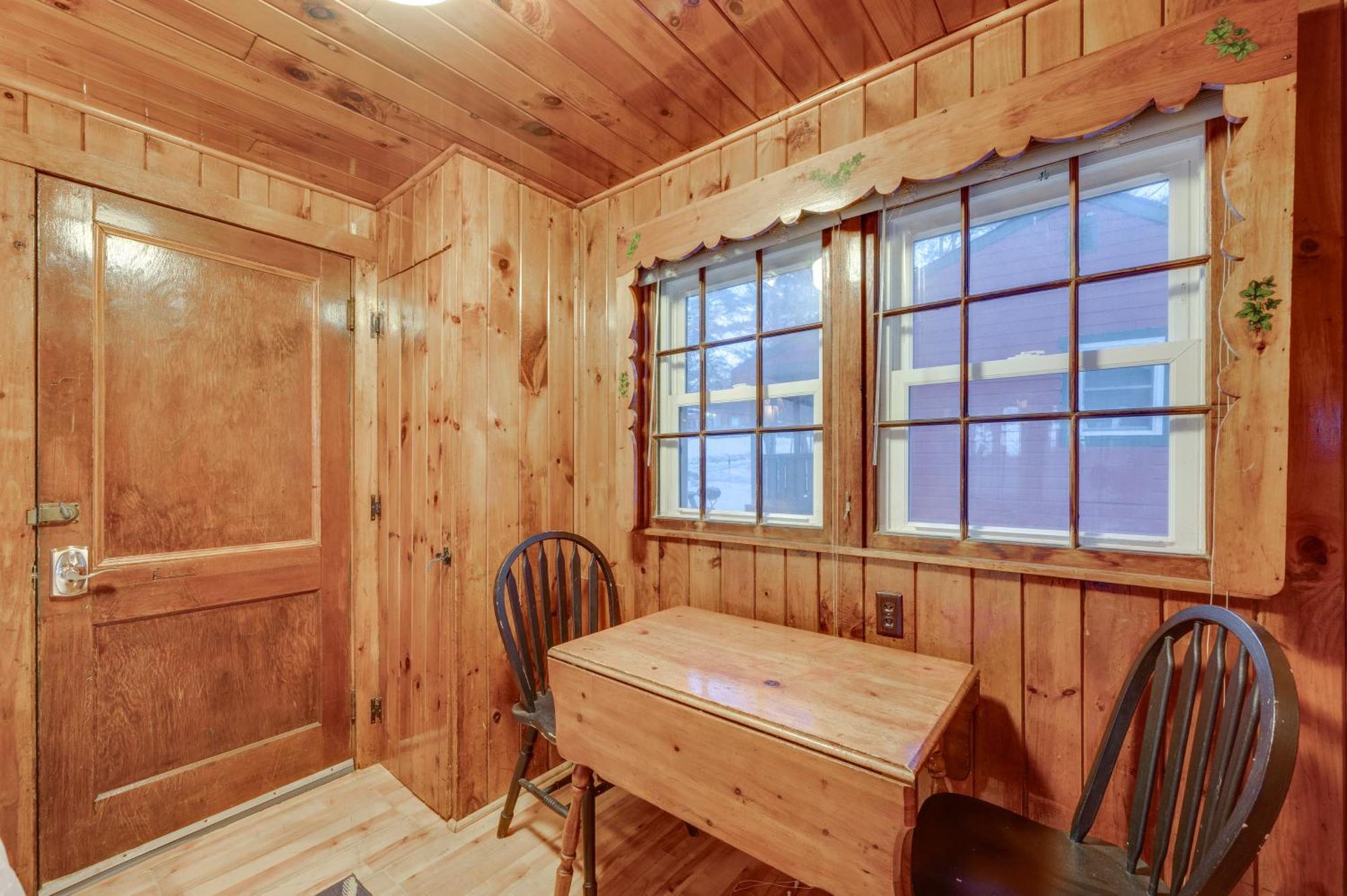 Cozy Laconia Studio With Pool Access - 2 Mi To Lake! Lägenhet Exteriör bild