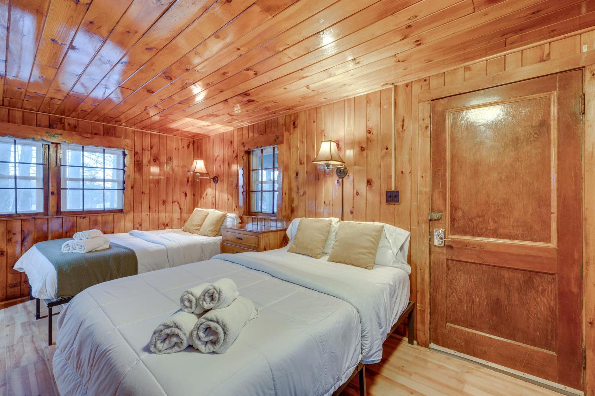 Cozy Laconia Studio With Pool Access - 2 Mi To Lake! Lägenhet Exteriör bild