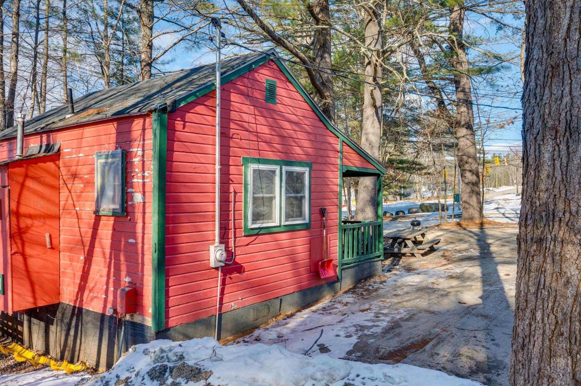 Cozy Laconia Studio With Pool Access - 2 Mi To Lake! Lägenhet Exteriör bild